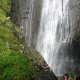 37- Romain saute dans la cascade 